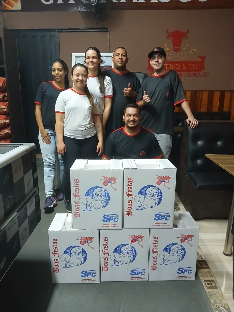 Equipe Espetinho & Cia deseja a todos os clientes, amigos e fornecedores um Feliz Natal!
